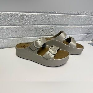 J/Slides Women's Gold/Silver Platform Sandals
